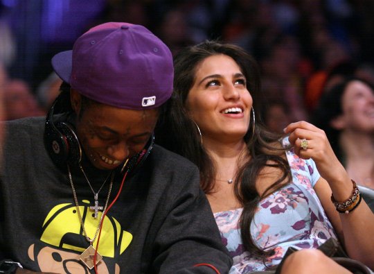 Lil Wayne Girlfriend Dhea Shows Off Huge Diamond Ring [Photo] .