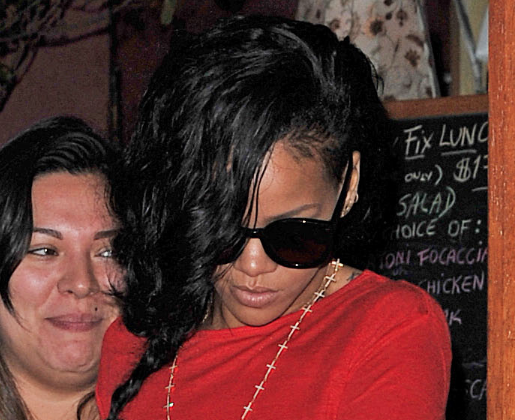 Rihanna Had A Quiet Dinner In New York Before Chris Brown And Drake ...