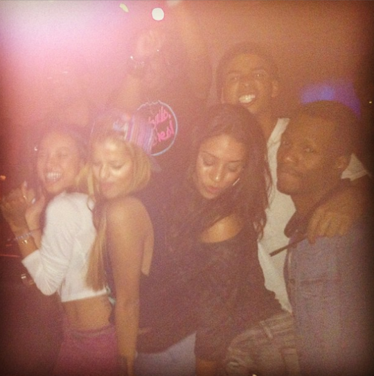 Karrueche Tran Get Cozy With A New Man In The Club [Photo] - Urban Islandz