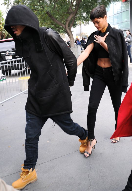 Rihanna chris brown lakers game 3