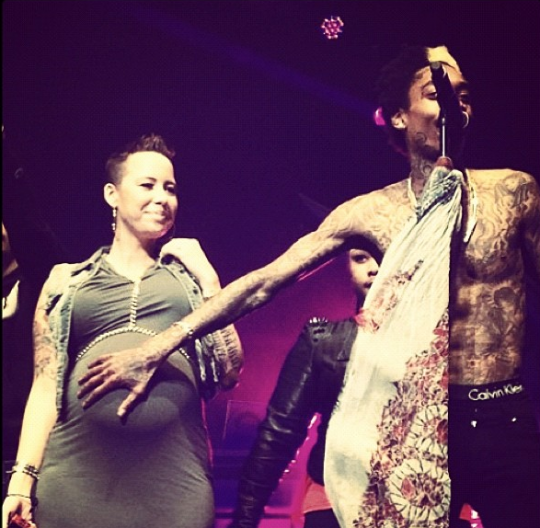 amber rose wiz khalifa on stage