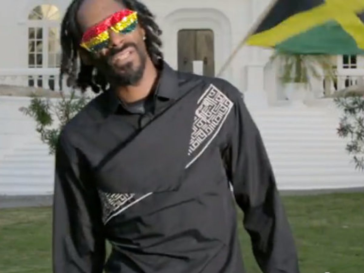 snoop lion here comes the king