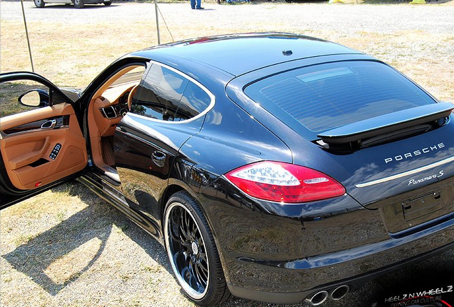 Flippa Porsche panamera