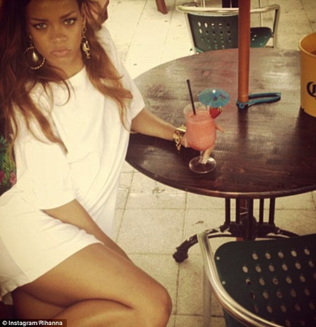 Rihanna 4202013