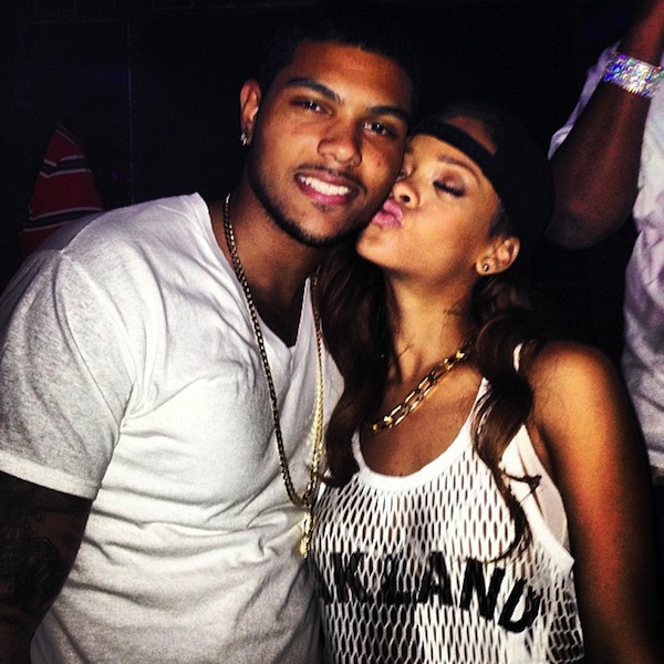 Rihanna Kissing Mystery Man, Feels Up On Lil Kim In New Jersey [PHOTO ...