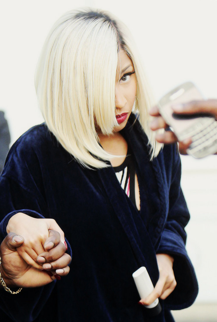 Nicki Minaj new short hairstyle 2013