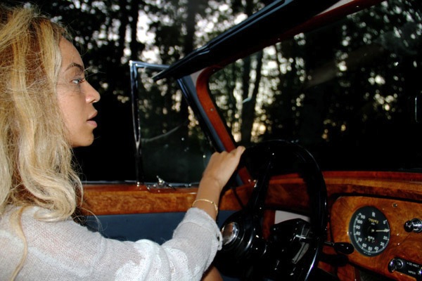 Beyonce driving