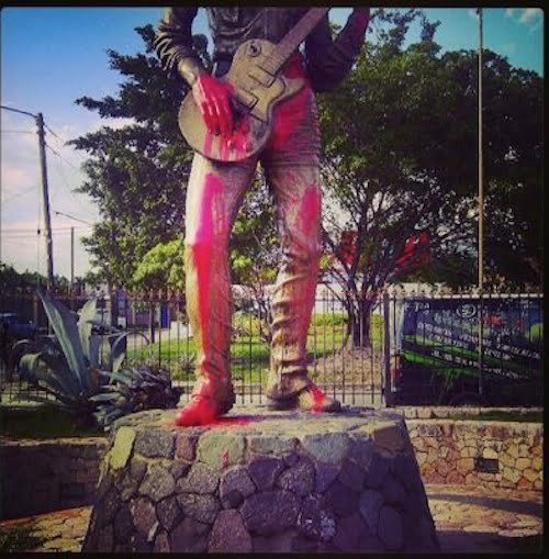 Bob marley statue defaced