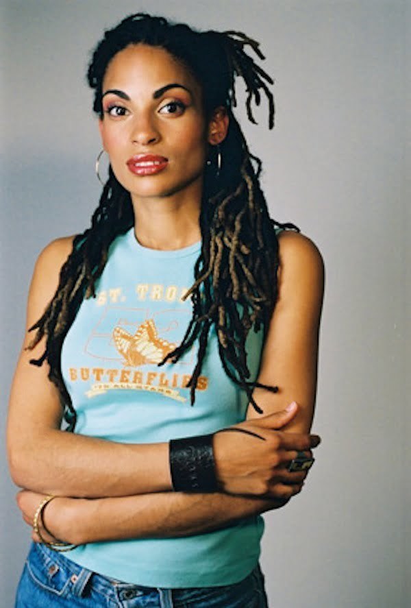 Goapele dreadlocks