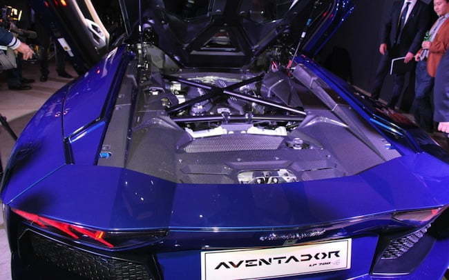 Lamborghini Aventador Roadster 2014 rear