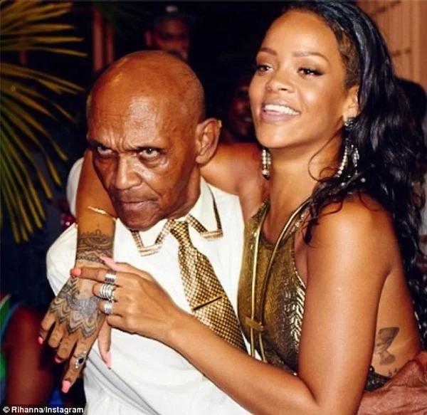 Rihanna grandfather birthday bash 1