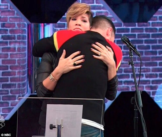 Adam Levine hug Tessanne Chin