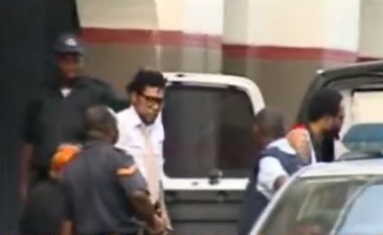 Kartel outside court