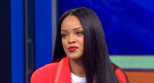 Rihanna Teams With MAC To Fight HIV/Aids Epidemic [VIDEO] - Urban Islandz