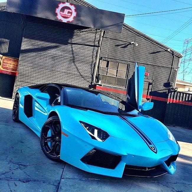 Chris Brown blue Lamborghini Aventador