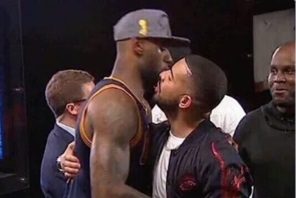 Did Drake Tried To Kiss Lebron James Twitter Reacts .. WATCH - Urban ...