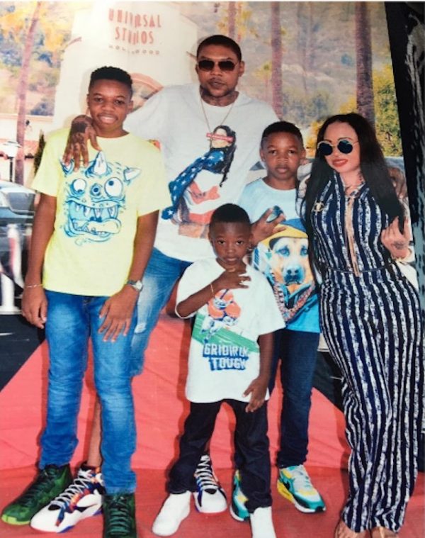 Vybz Kartel Gets Another Family Visit In Prison, Deejay In Good Spirit ...