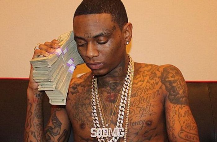 Soulja Boy Asking Fans To Pay Him To Follow Them On Instagram/Twitter.