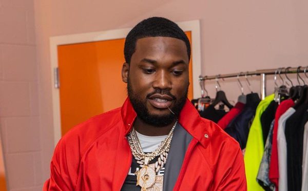 Meek Mill Shoot His Shot At Kash Doll Invites Her To His Philly Show ...