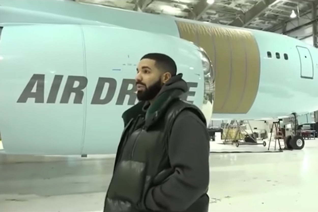 Drake Now Owns His Own Private Jet 