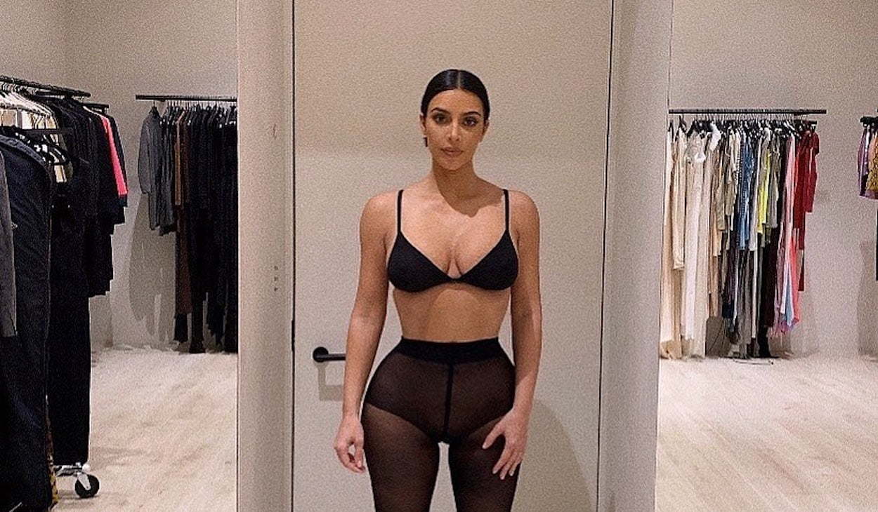 Did Kim Kardashian remove any of her ribs? 