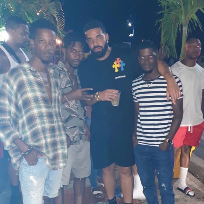 Drake And His Crew Spotted In Rihanna S Backyard In Barbados Strolling Urban Islandz