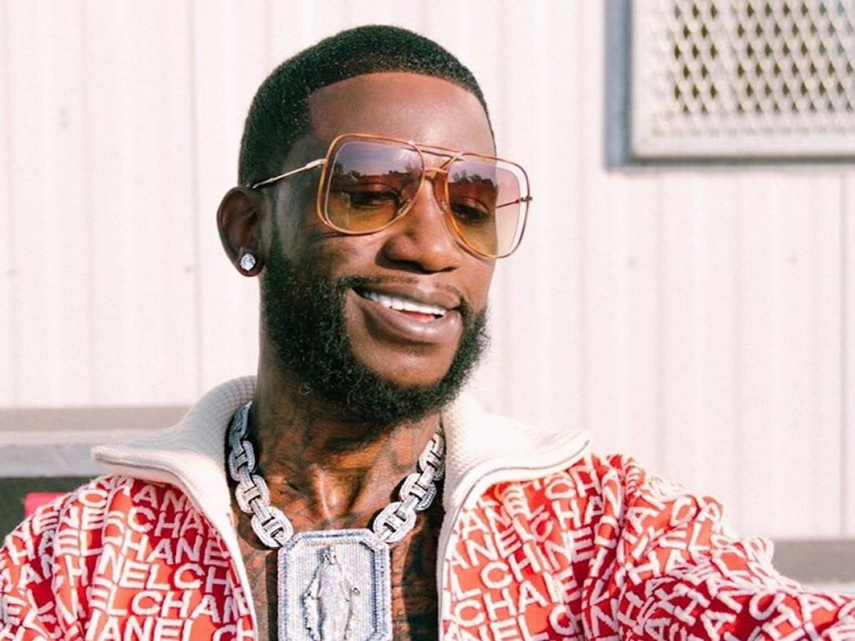 How much did gucci mane give his wife before going to jail?