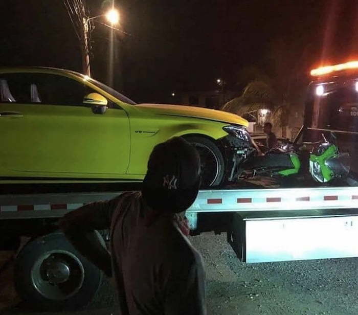 Reggae Singer Jah Cure Crash Another Amg Mercedes Benz Photos Urban Islandz