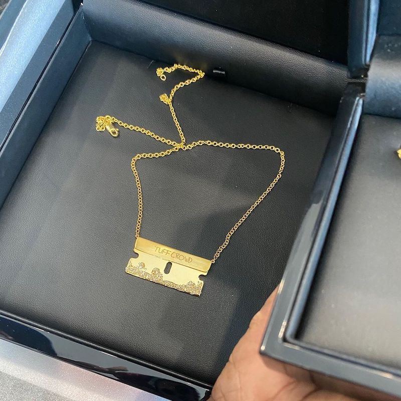 Chris Brown's Diamond Razor Blade Chain Left Fans With Questions ...