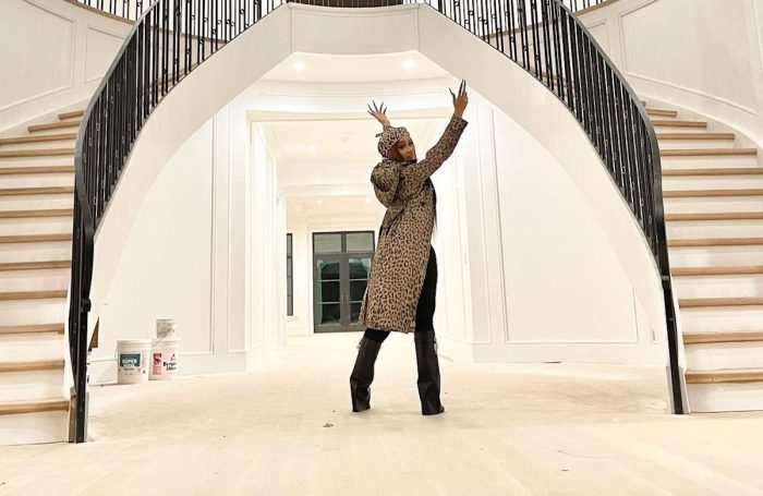 Cardi B Shares Inside Look Of Her Magnificent New York Mansion - Urban ...