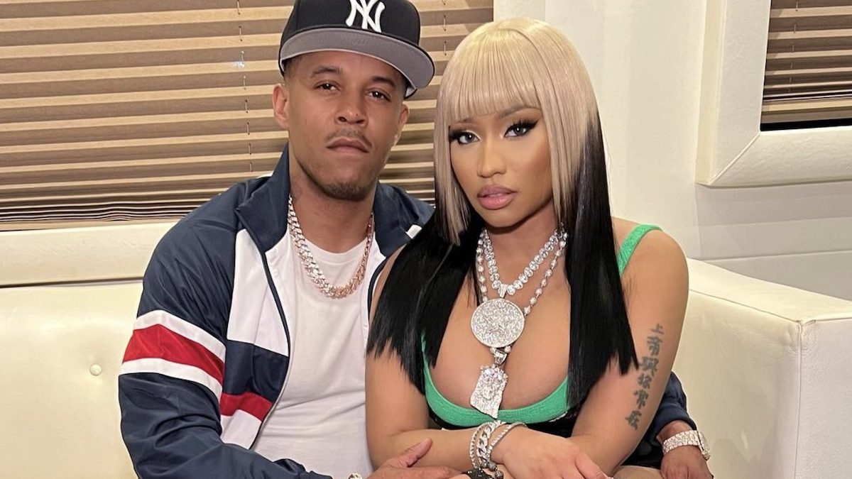 Nicki Minaj Blast Woman Mentioning Her Husband's Net Worth On Twitter - Urban Islandz