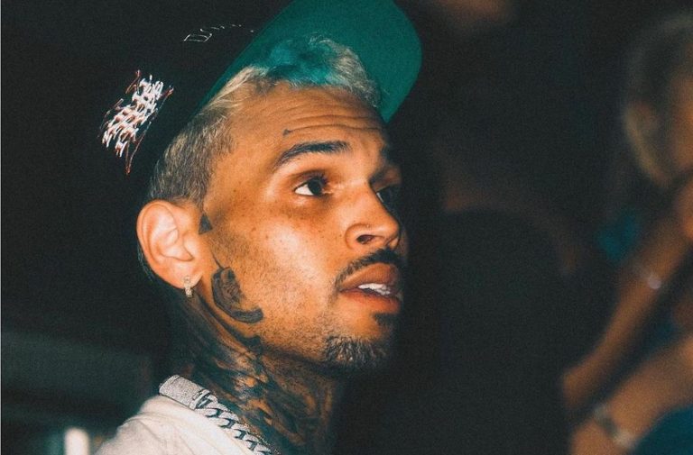 Chris Brown Defends Raunchy Photos With Female Fans At Meet Greet Urban Islandz